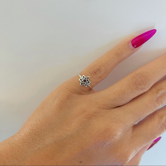 Sterling silver star ring, star ring, silver star ring, dainty ring, silver ring - Picture 3 of 11